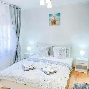 Sunrise City Center Бухарест